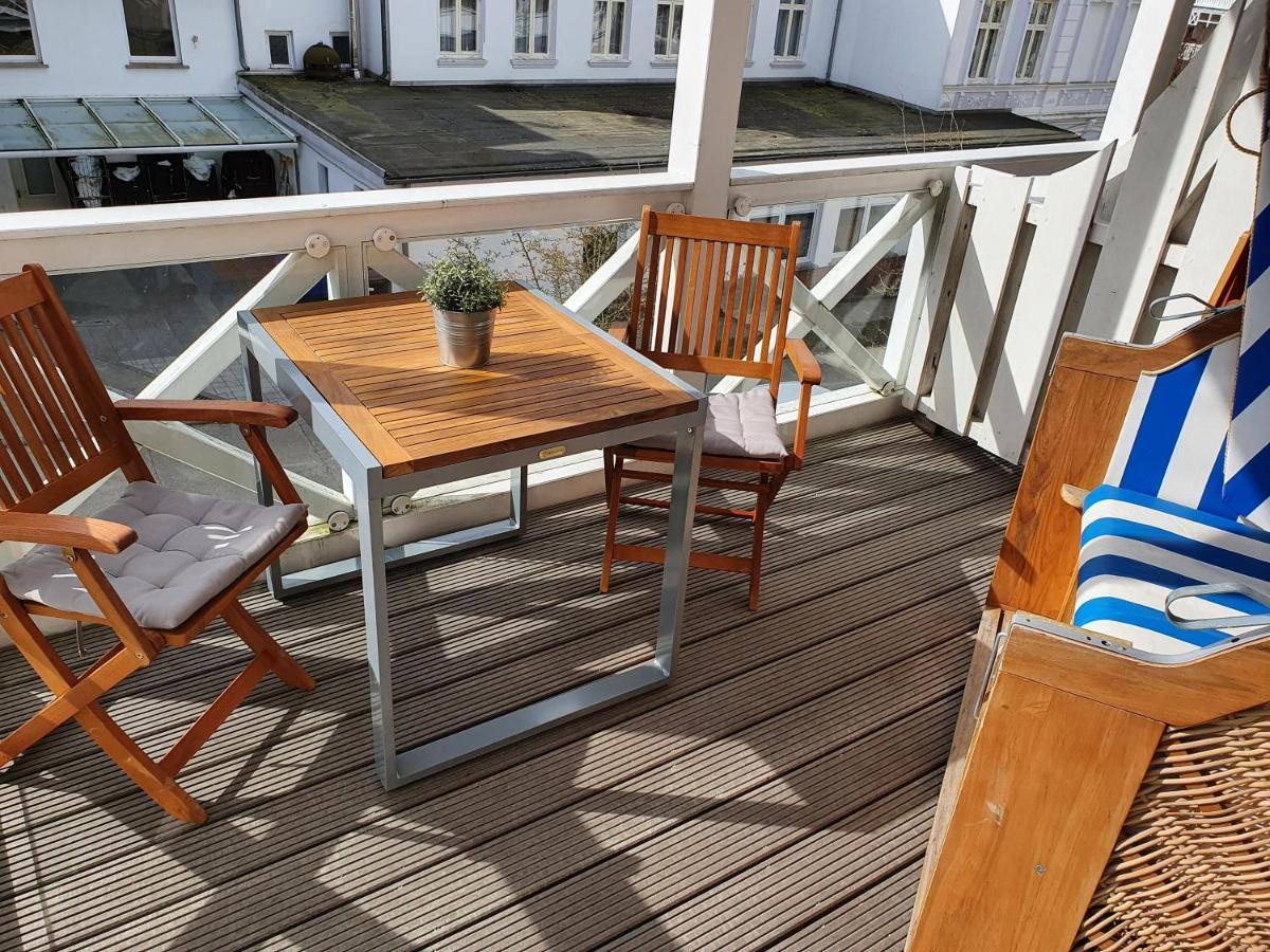 Das Appartement Inselliebe Ruegen Inkl Sauna Und 3H Taeglich Eintritt Ahoi Schwimmbad Sellin  Ngoại thất bức ảnh