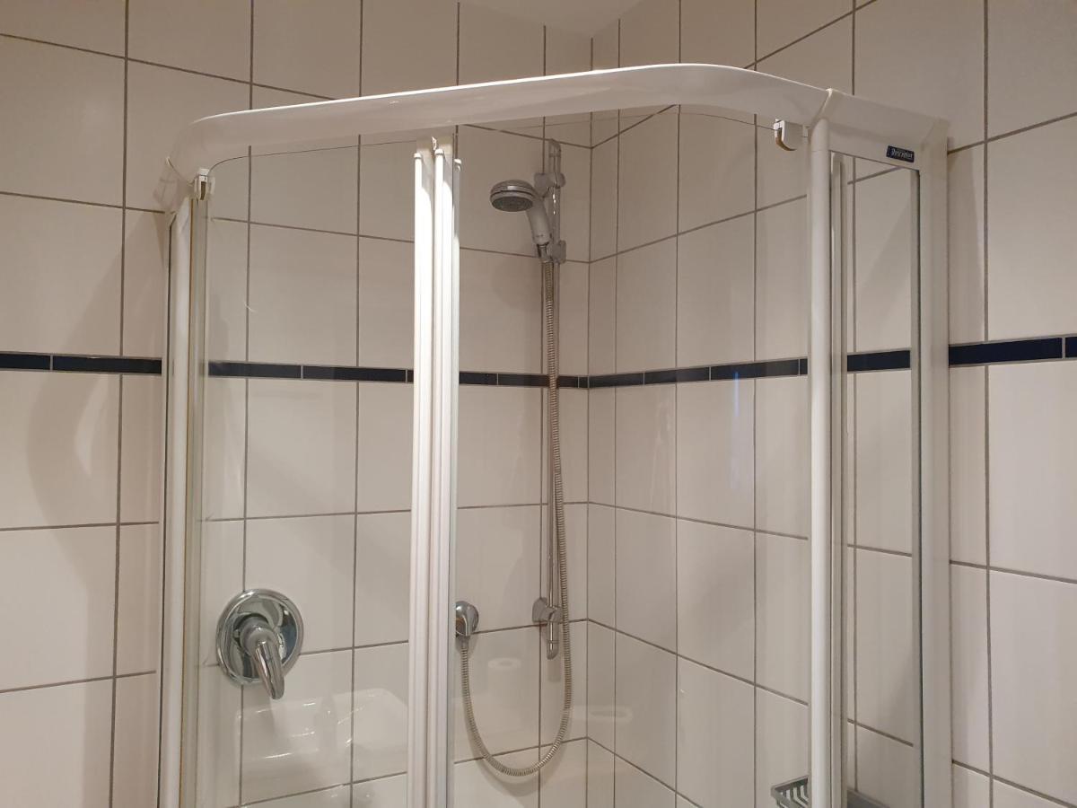 Das Appartement Inselliebe Ruegen Inkl Sauna Und 3H Taeglich Eintritt Ahoi Schwimmbad Sellin  Ngoại thất bức ảnh